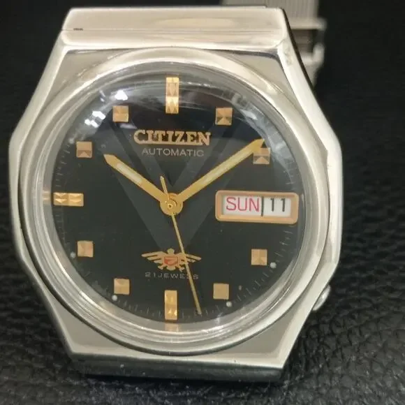 Vintage 1982 Citizen Automatic Mens Silver Watch W/daydate & Gold accents